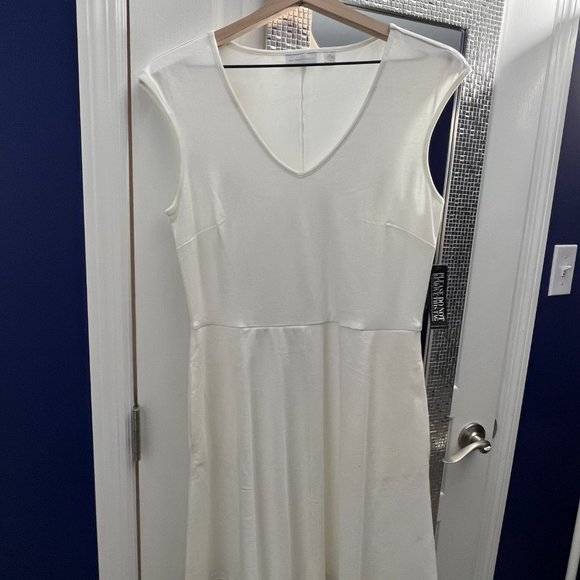 NWT - New York & Company V-Neck White Cotton Flare Dress - Size M - Picture 2 of 5